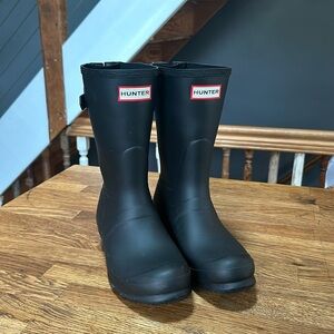 hunter women’s short rain boots size 6